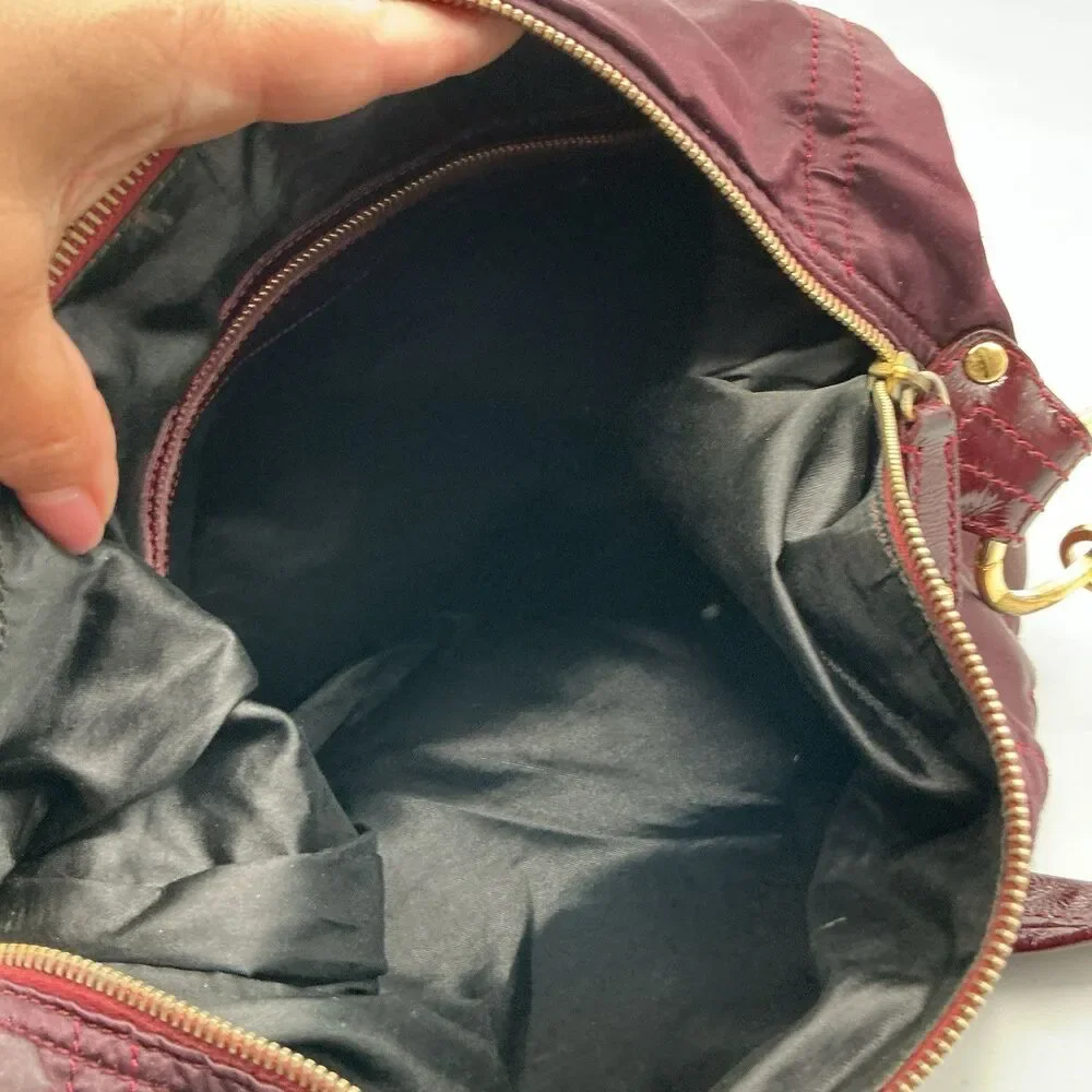 Tod’s Pashmy Burgundy Nylon Patent Leather Hobo Shoulder Bag Gold Hardware